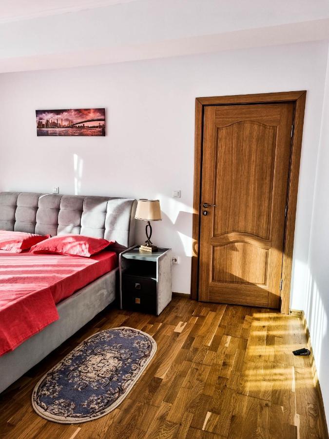 Hella Apartament Mamaia-Nord 那沃达利 外观 照片