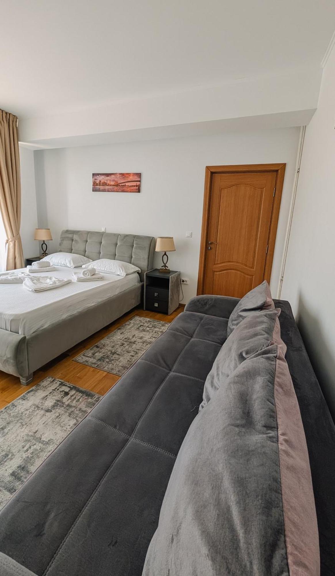 Hella Apartament Mamaia-Nord 那沃达利 外观 照片