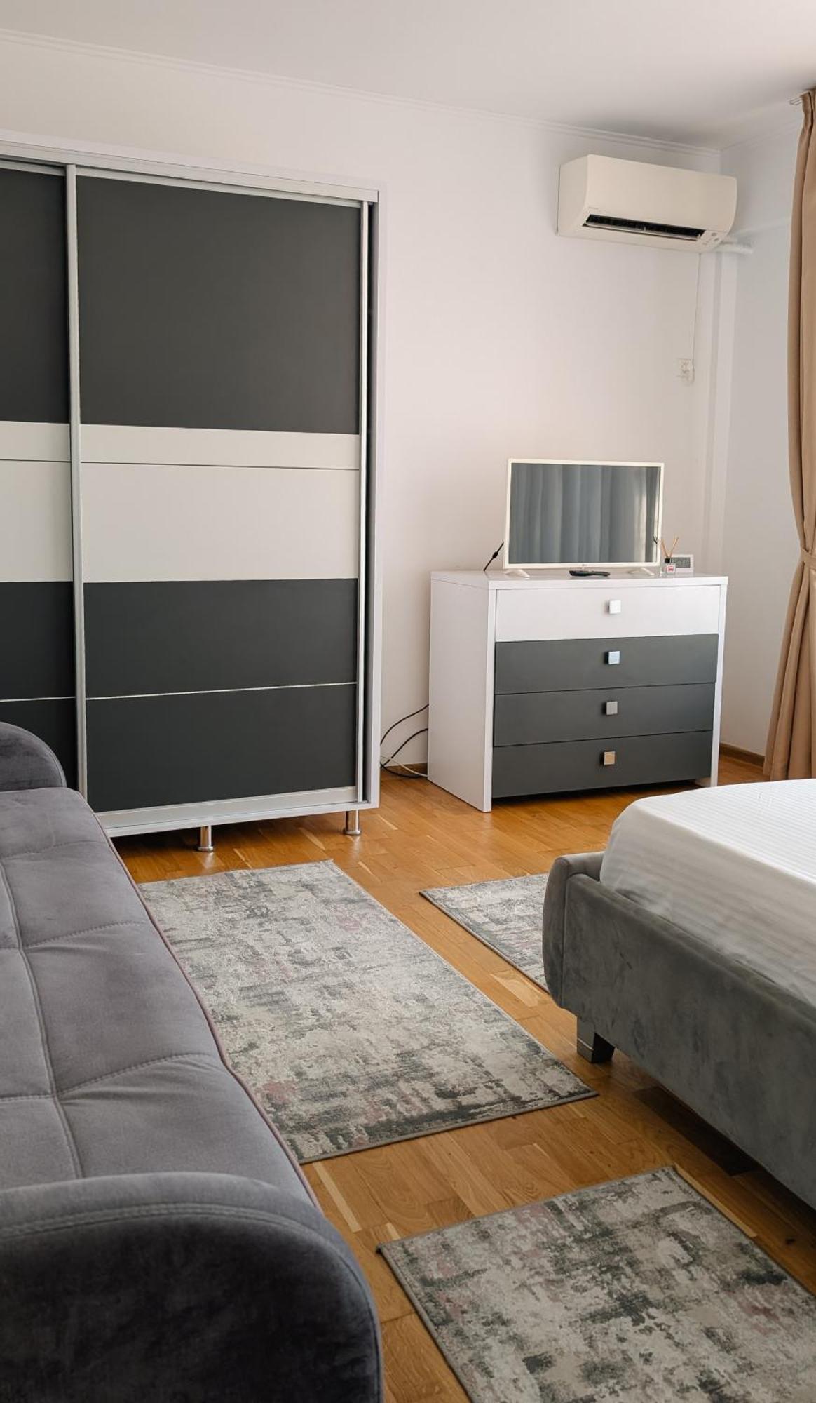 Hella Apartament Mamaia-Nord 那沃达利 外观 照片