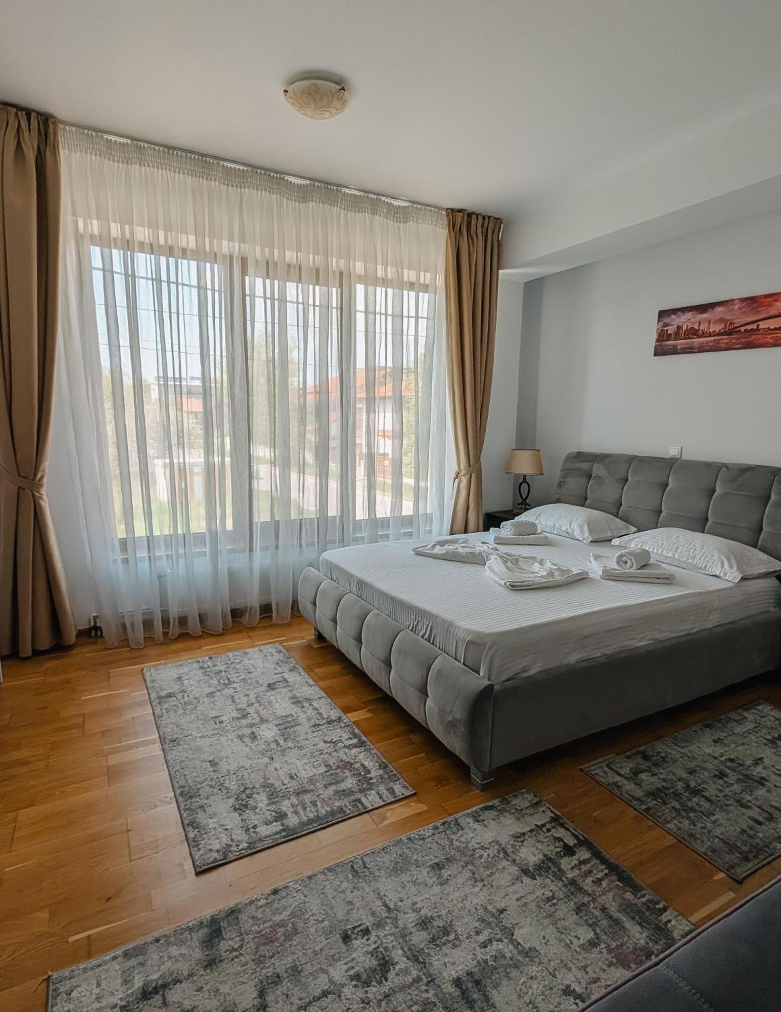 Hella Apartament Mamaia-Nord 那沃达利 外观 照片
