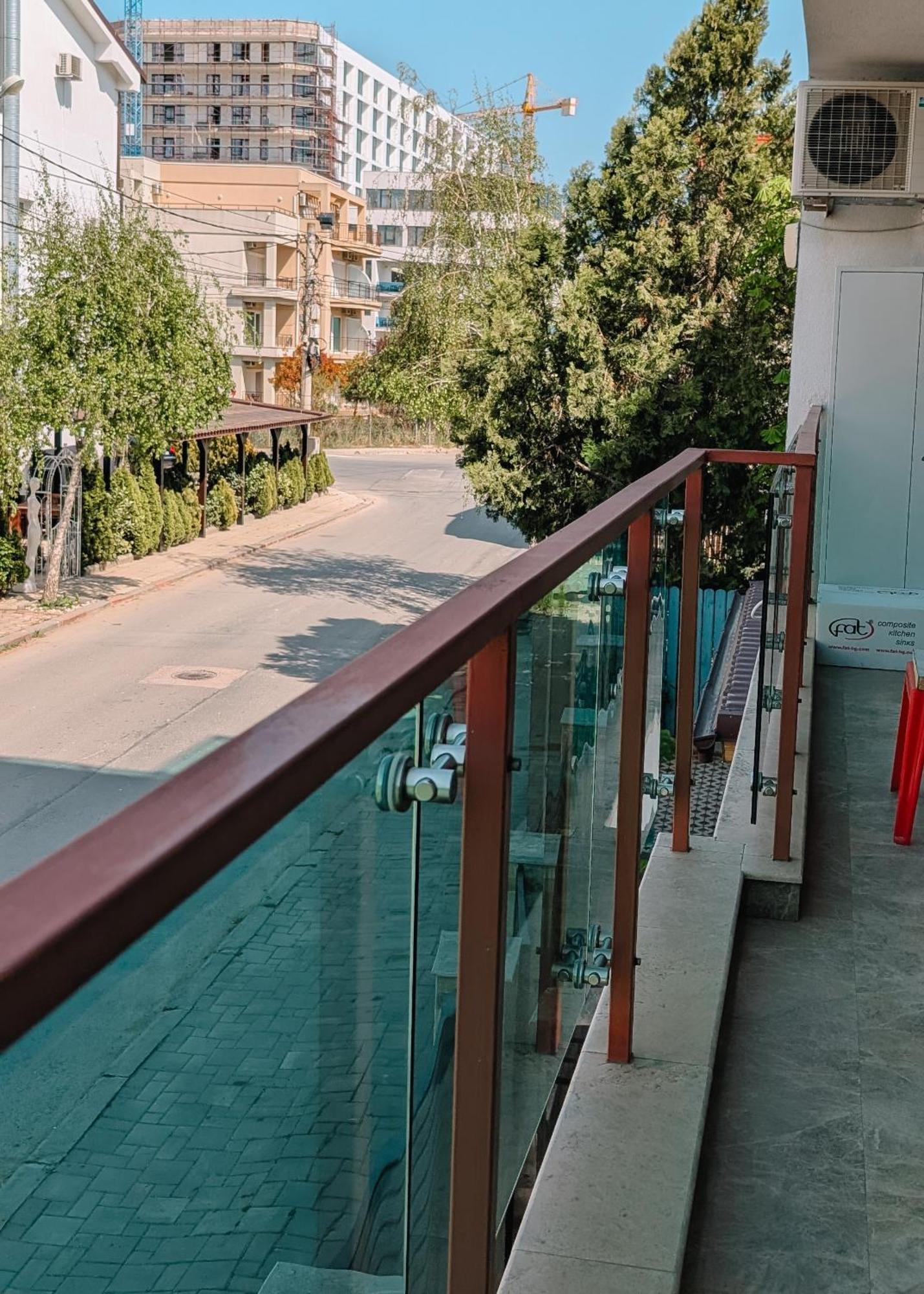 Hella Apartament Mamaia-Nord 那沃达利 外观 照片