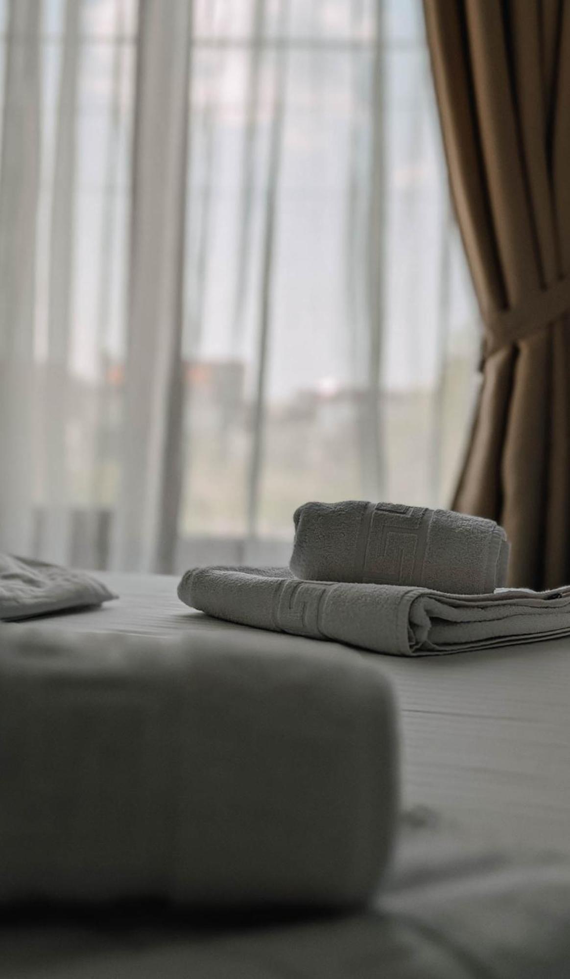 Hella Apartament Mamaia-Nord 那沃达利 外观 照片