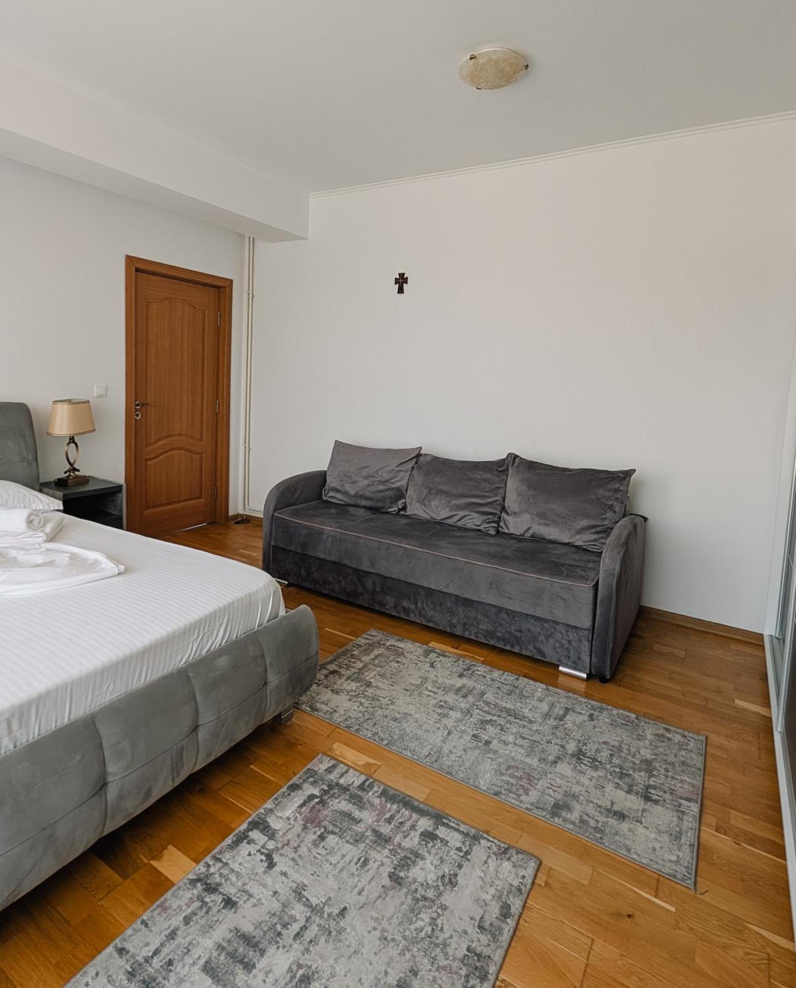 Hella Apartament Mamaia-Nord 那沃达利 外观 照片